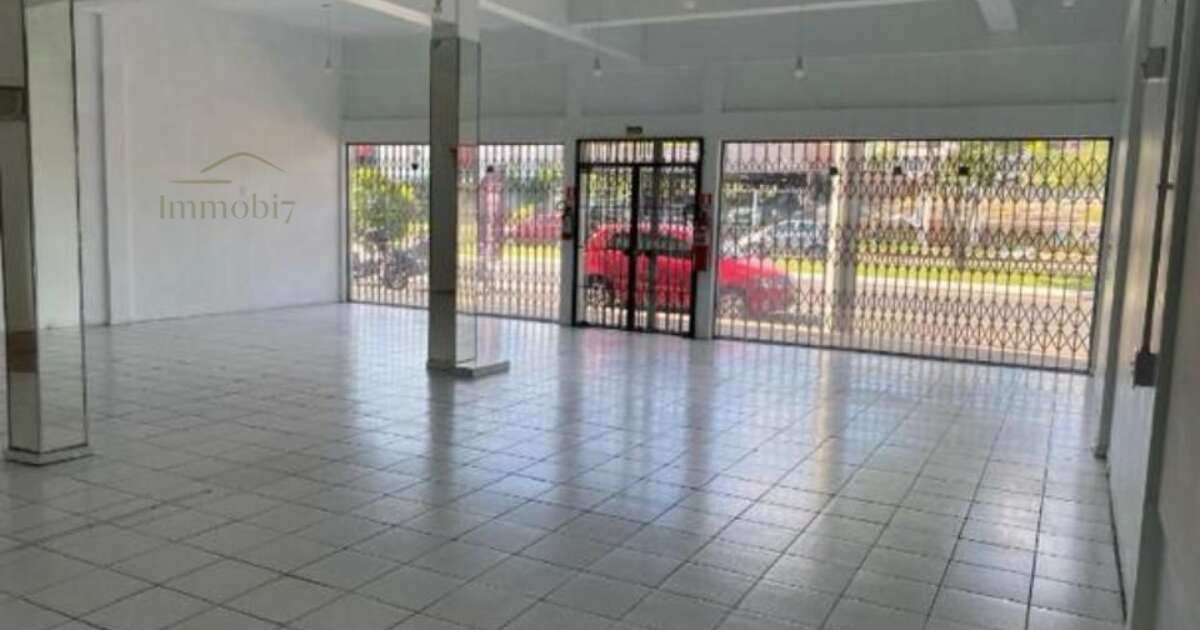Espaço Comercial na AVENIDA VICTOR HUGO KUNZ