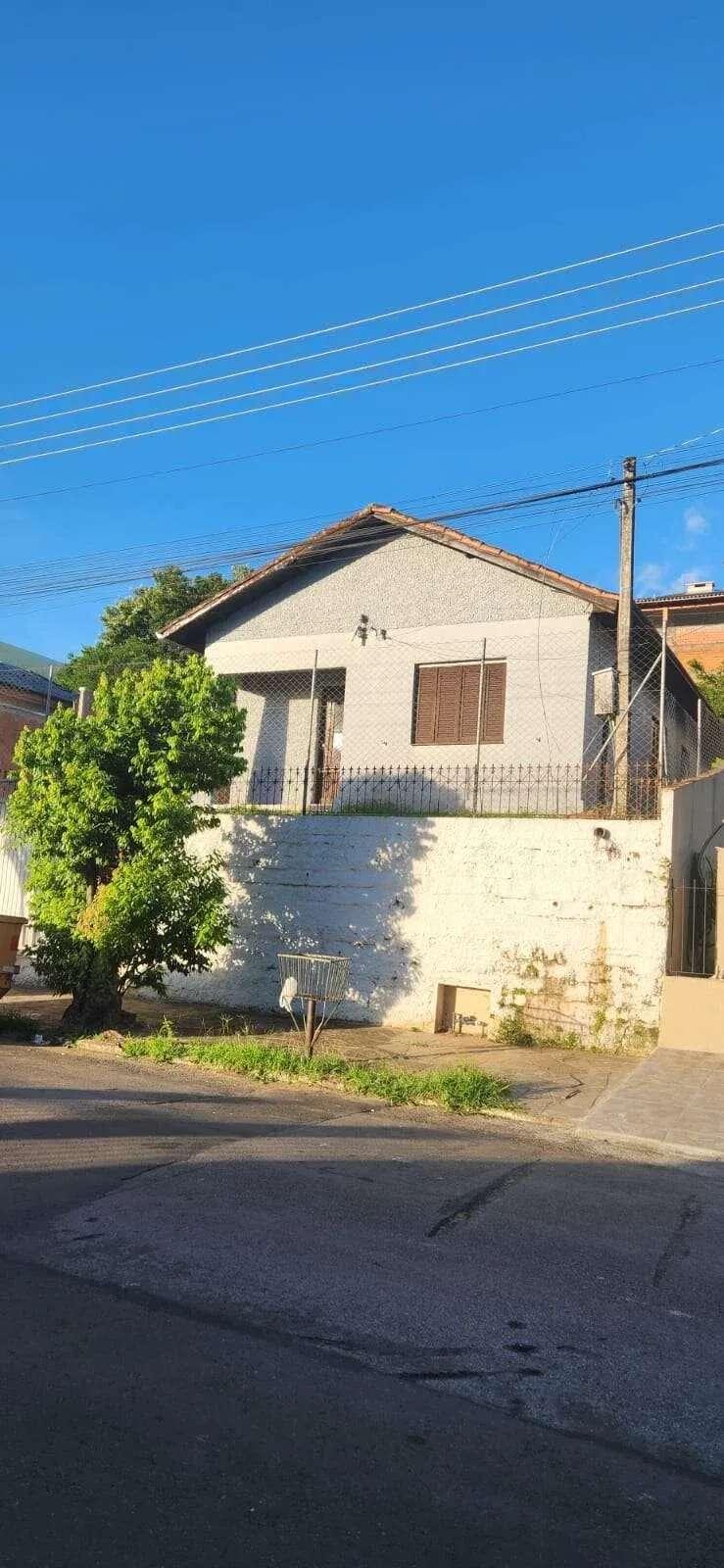 Casa à venda em Campo Bom, Bairro Santa Lúcia, com 2 quartos, 396m²